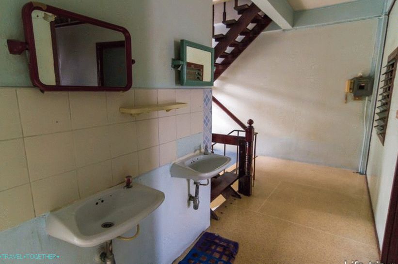 Izkušnje življenja v TRESH-Guesthouse na Khaosan za 170 bahtov