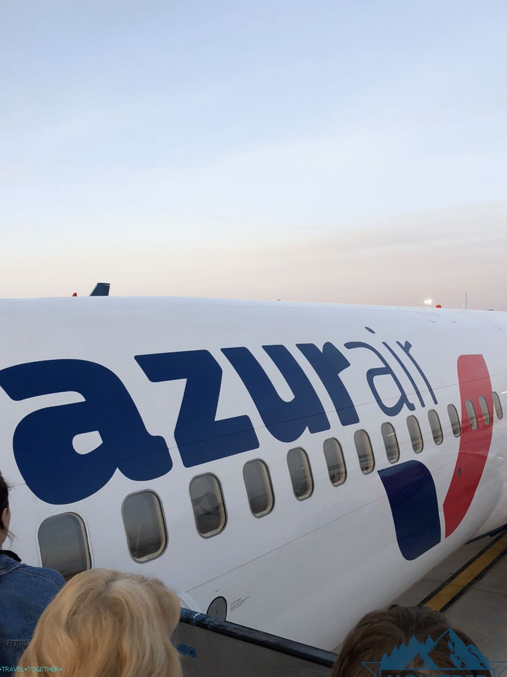 Azur Air charter v Bolgarijo