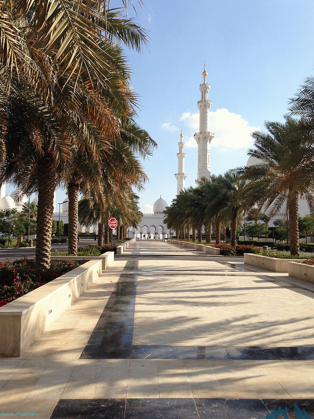 Izlet v mošejo Sheikh Zayed v Abu Dhabiju