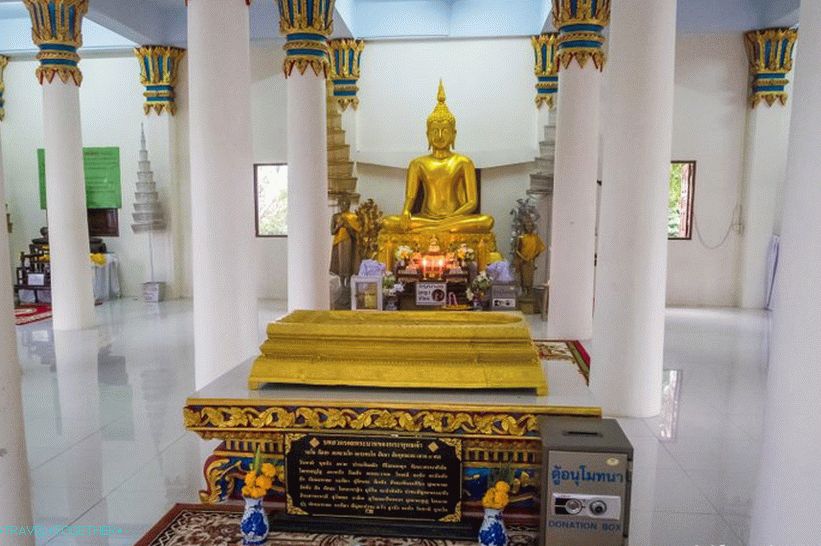 Znotraj druge ravni pagode