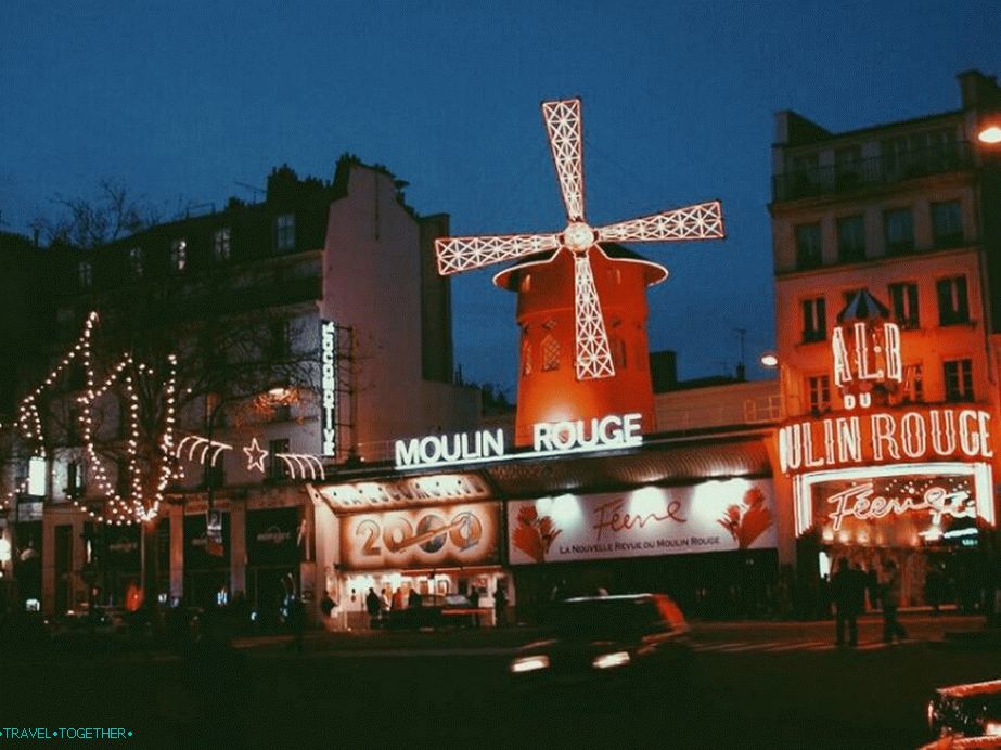 Moulin Rouge v Montmartru