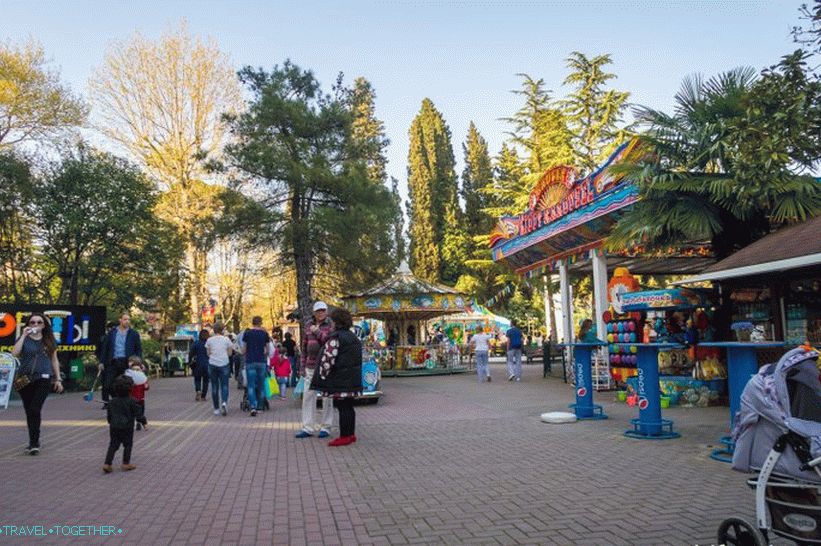 Park Riviera v Sočiju - fotografije, vožnje, zemljevid