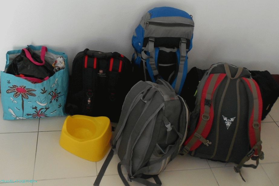 Naši izdelki pri letenju od Phuketa do Chiang Mai, Tajska