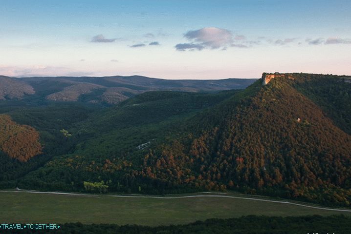 Pogled na Mangup-Kale. Krim.