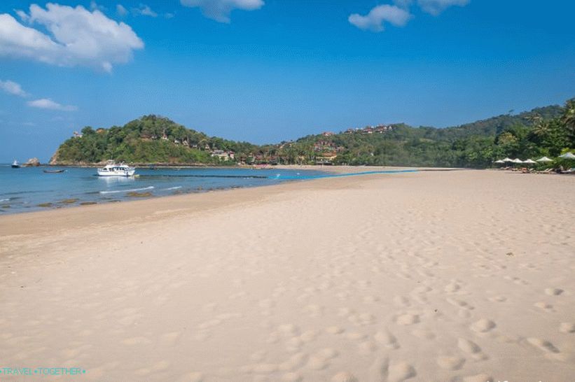 Plaža Ba Kan Tiang Bay - prostor za miren dopust na Lanti