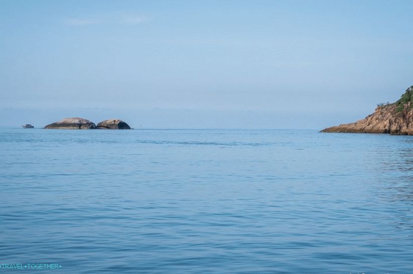 Obzorje na desnem robu plaže