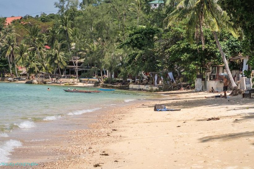 In v približku - skrajna desna stran plaže
