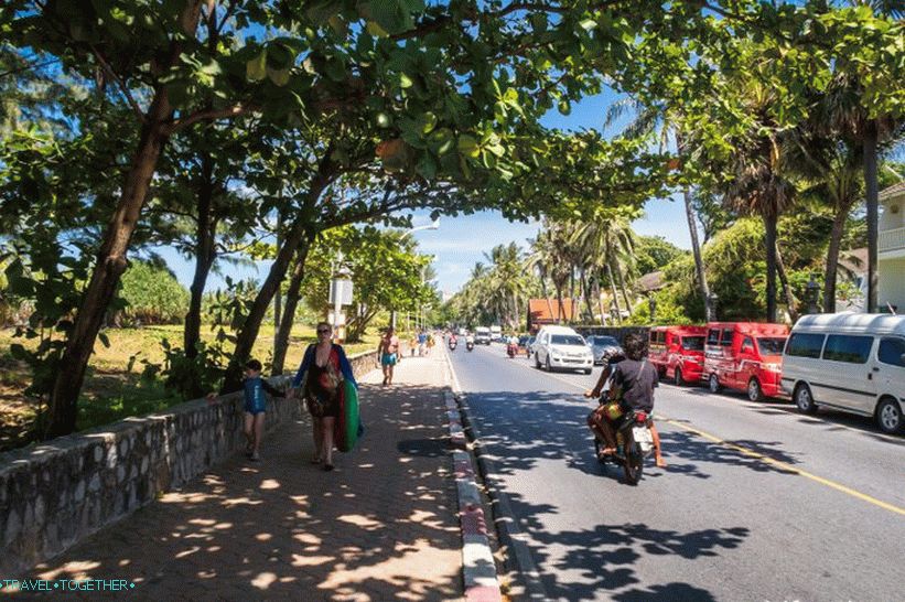 Plaža Karon v Phuketu (plaža Karon) - skoraj kot Patong