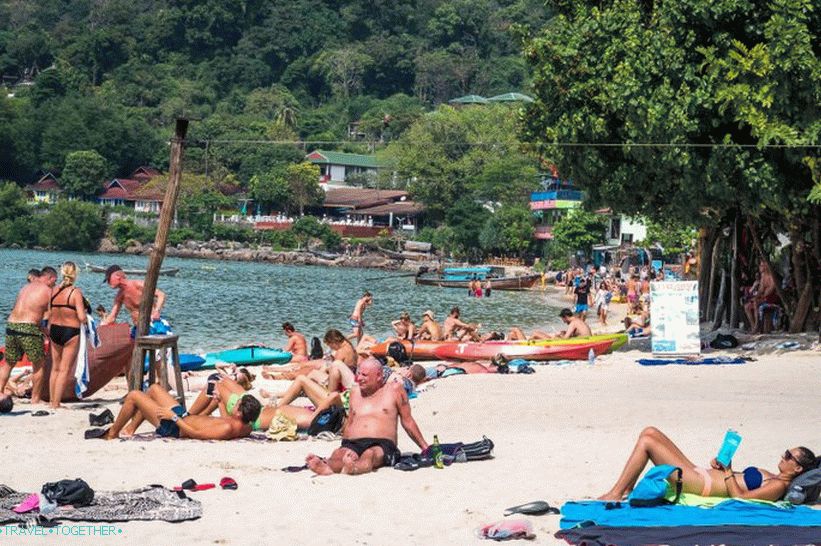 Plaža Lo Dalum na otoku Phi Phi Don je najdaljša, vendar ne najboljša