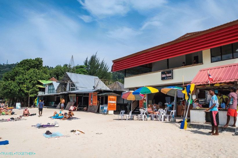Plaža Lo Dalum na otoku Phi Phi Don je najdaljša, vendar ne najboljša