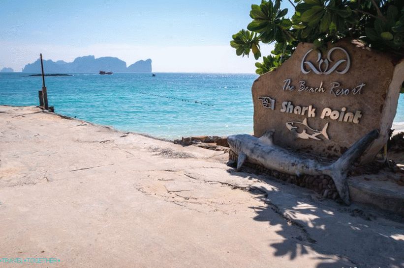 Velika plaža na Phi Phi Don - standardna turistična plaža