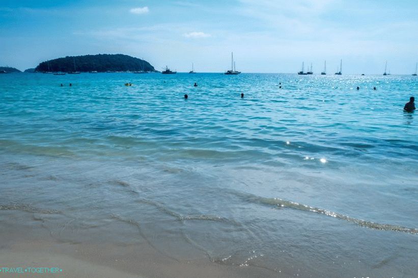Plaža Nai Harn je ena najboljših v Phuketu