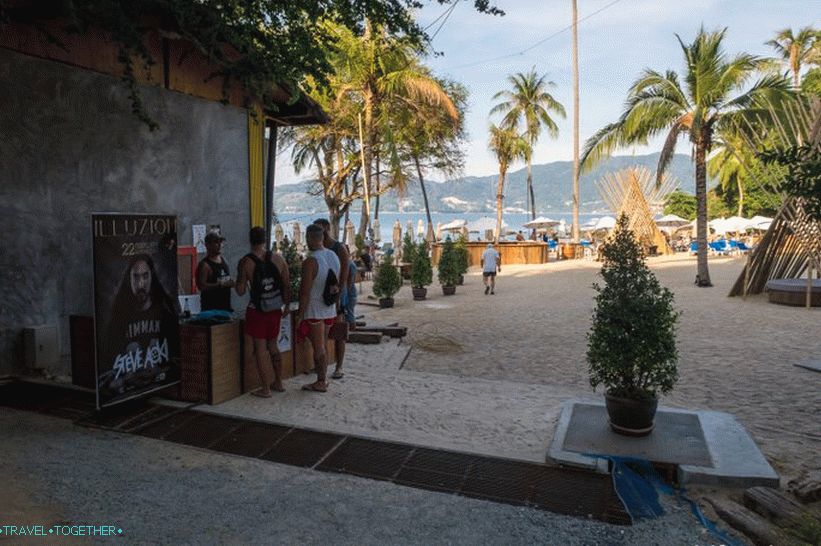 Prehod na Paradise Beach
