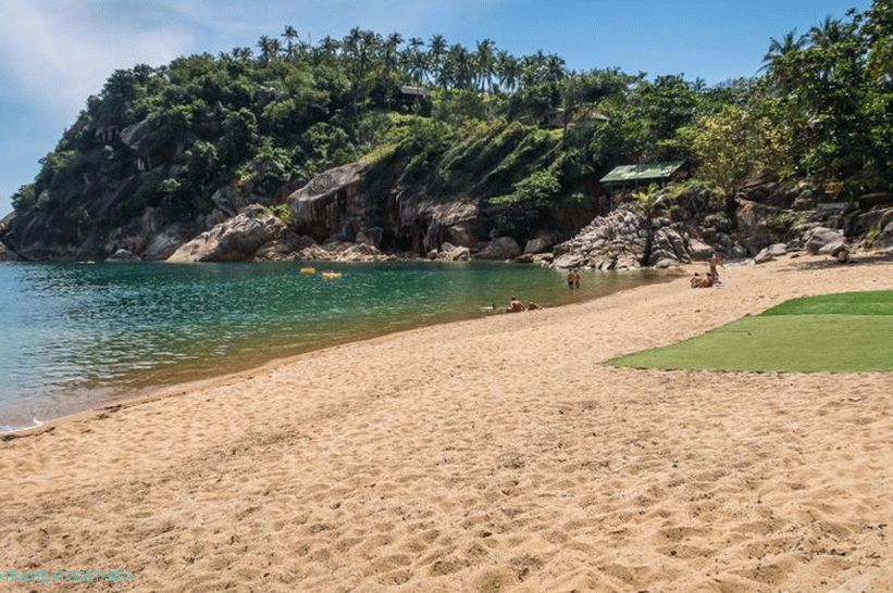 Pogled na plažo z levega roba