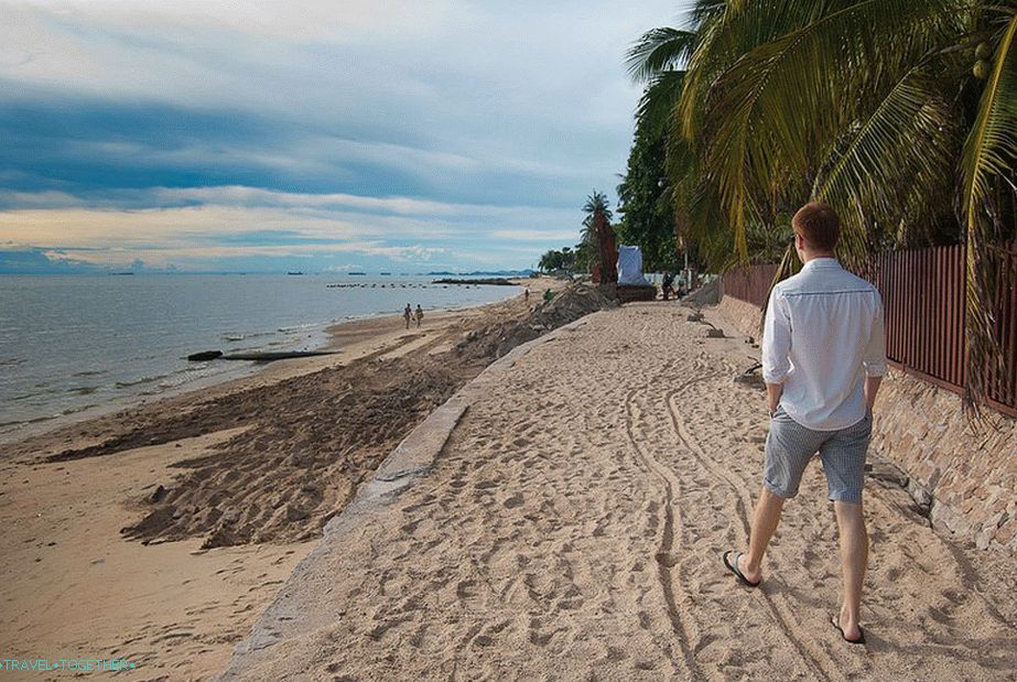 Severni konec plaže je skoraj zapuščen