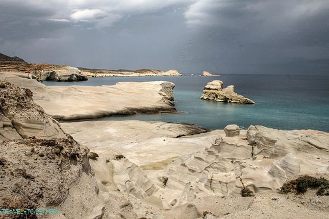 Počitnice na plaži v Grčiji - dotik morja