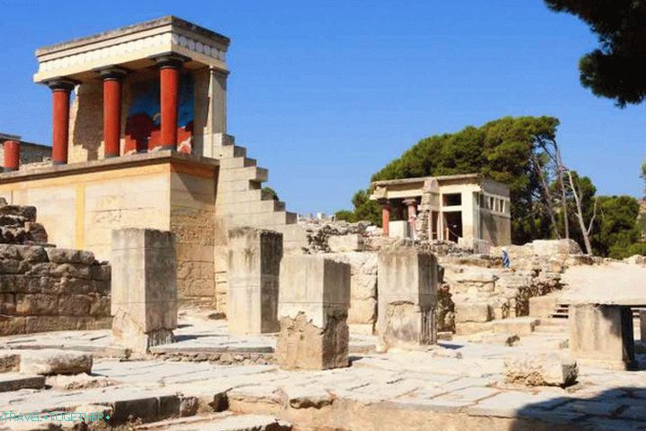 Kreta, Knosska palača