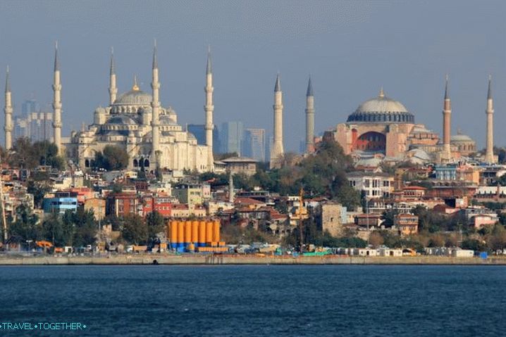 Istanbul, hoja po Bosporju