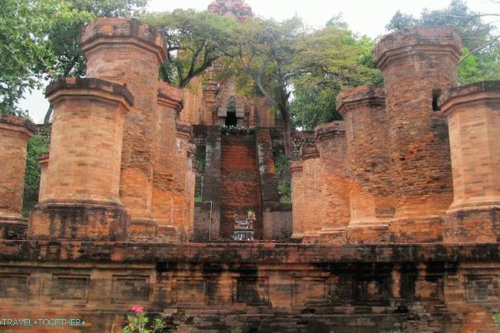 Vietnamski tempelj na Nagarju