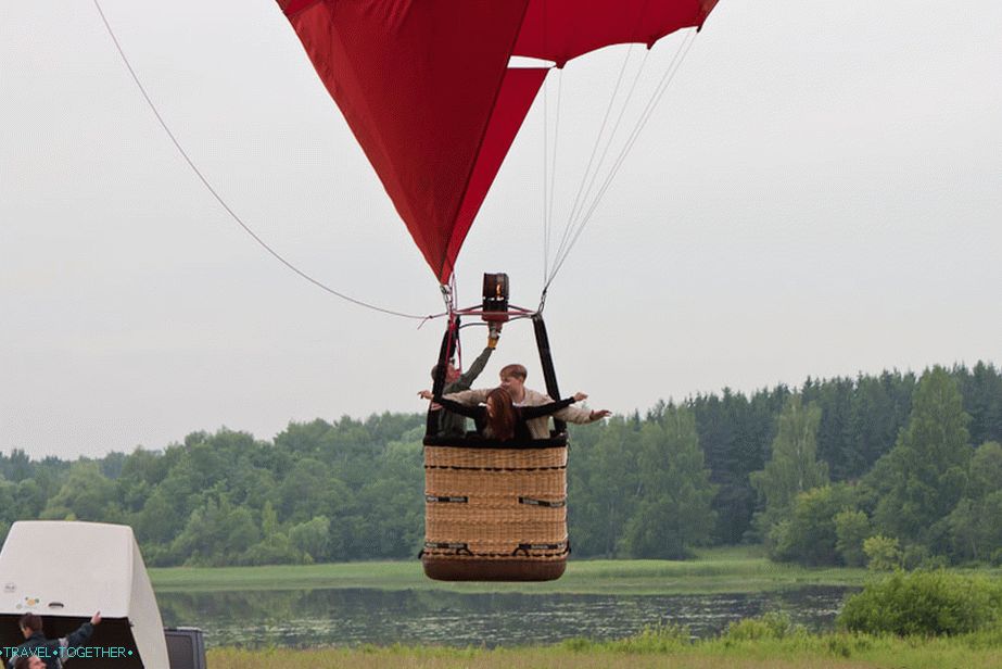 Za mladoporočenca, poseben balon v obliki srca