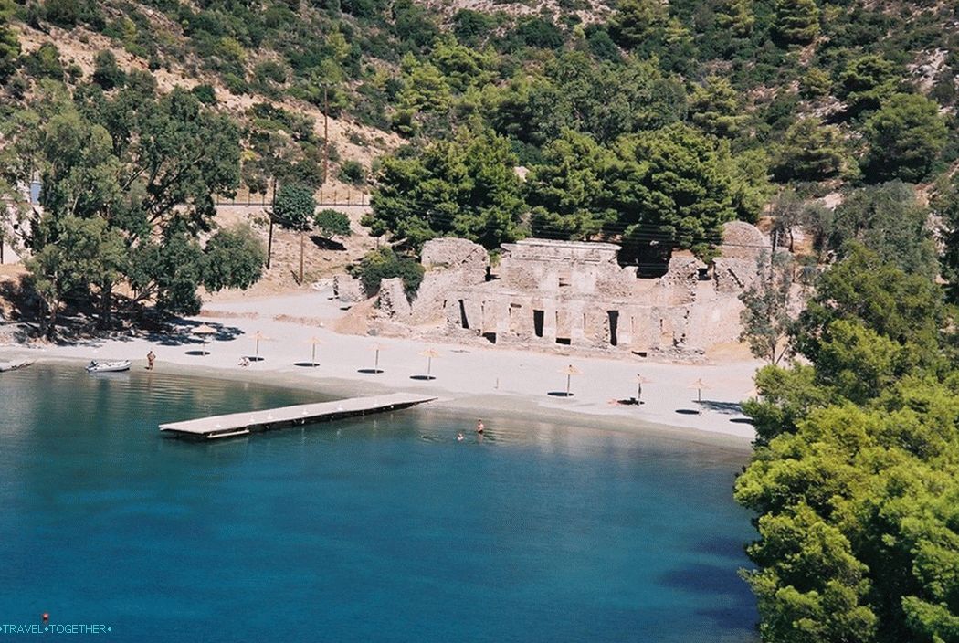 Poros. Znamenitosti in plaže mirnega otoka