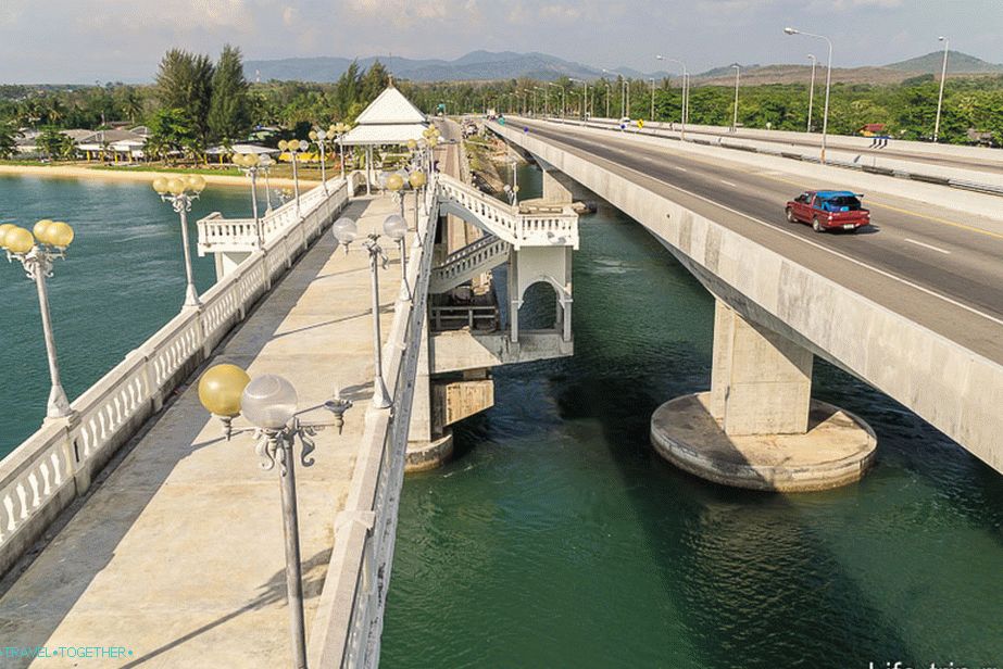 Pešački most Sarasin v Phuketu