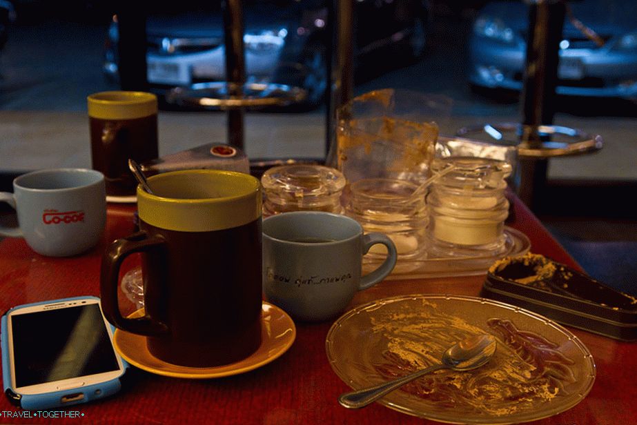 Sedenje v kavarni Cofee Today