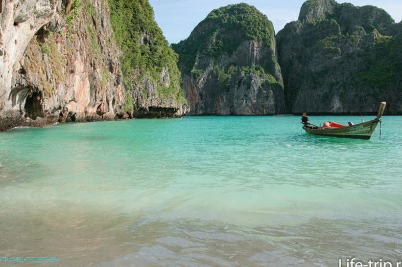 Bay Bay May, Phi Phi Le