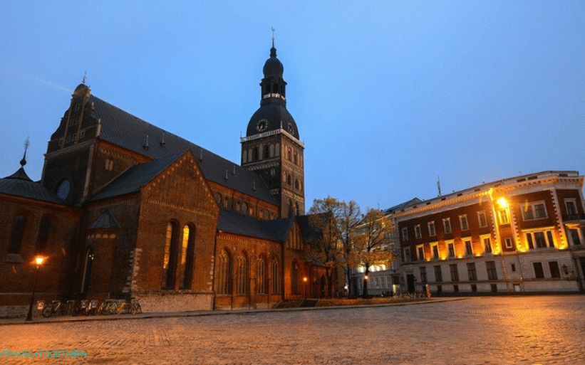 Dome Square