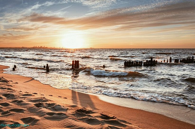 Sončni zahod na plaži (Rügen)