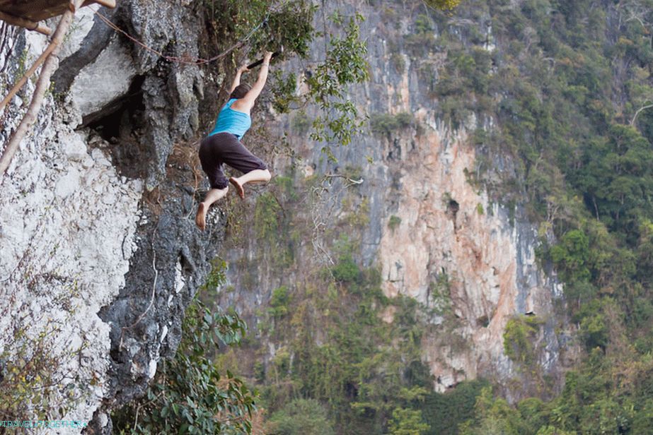 Tako smo leteli na bungee čez reko