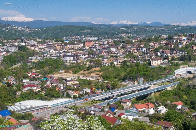 Razgledna ploščad v Sočiju - Vrstni stolp Rože vetra