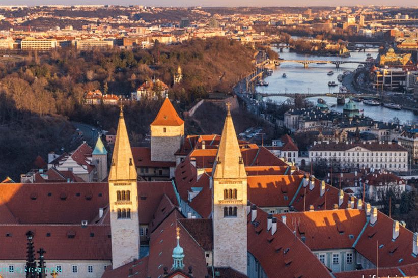 Katedrala sv. Vida v Pragi - kako do tja, delovni čas in cena