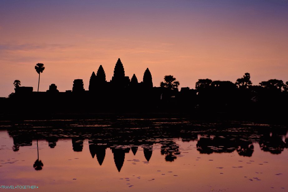 Zora, Angkor Wat v Kambodži