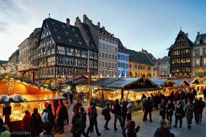 Božični trg v Strasbourgu