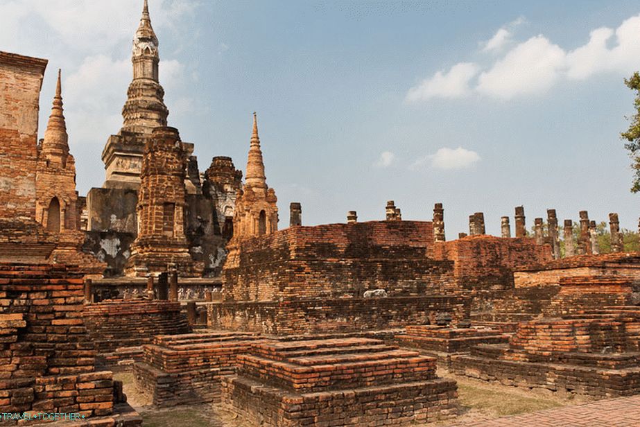 Wat Mahathat v Sukhotaiju