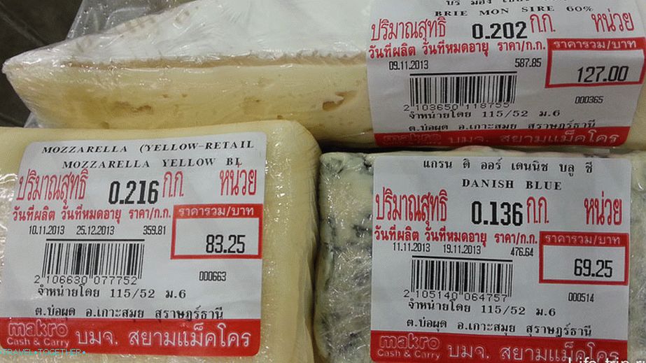 V Makro Mocarela 359 baht / kg, Brie 587 baht / kg, z zeleno plesni 476 baht / kg