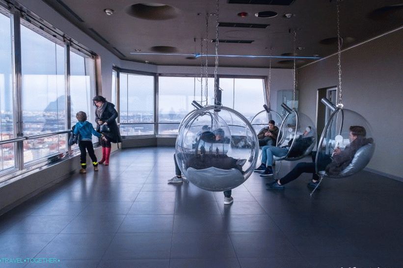 Televizijski stolp v Pragi je futuristični ponos Češke