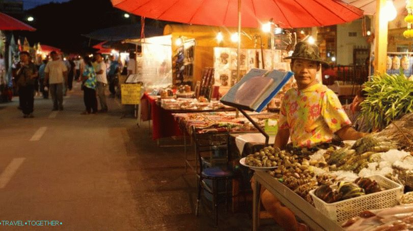 Nočna tržnica v Hua Hinu
