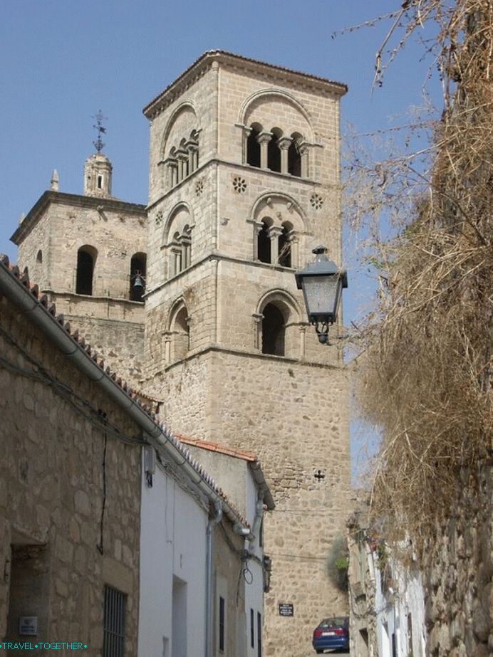 Cerkev Santa Maria la Mayor
