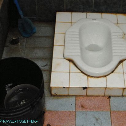 Najstrašnejši WC na Tajskem