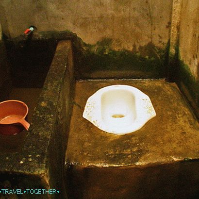 Najstrašnejši WC na Tajskem