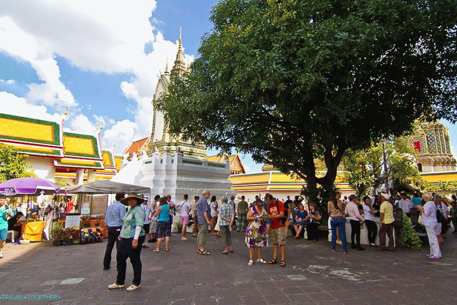Trg pred Wat Pho