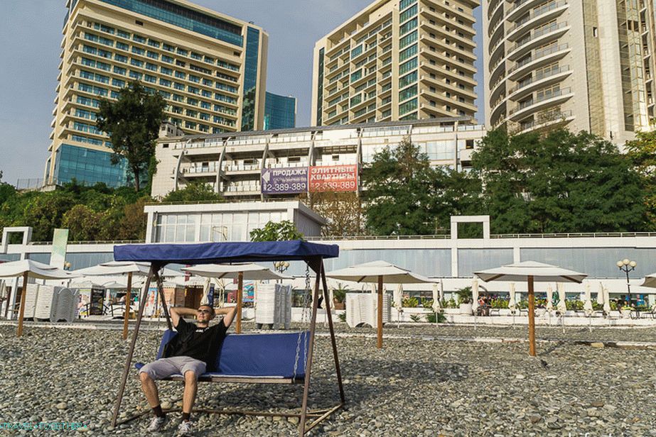 Plaže so brezplačne, vendar plačate za postelje in gugalnice