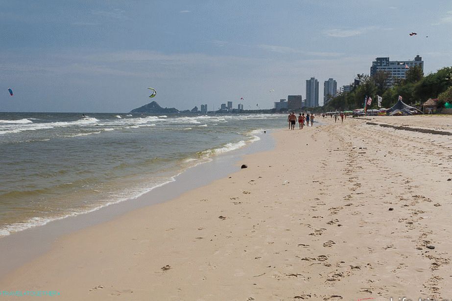 Hua Hin City Beach