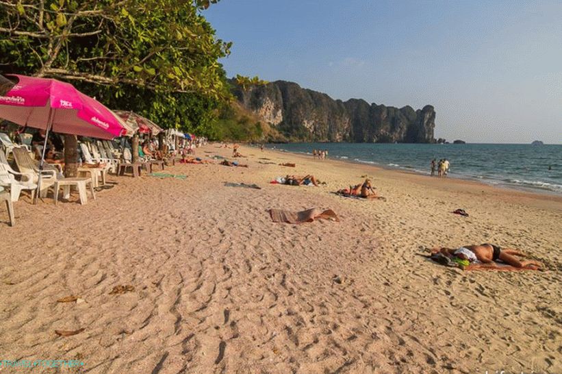 Plaža Ao Nang v Krabiju