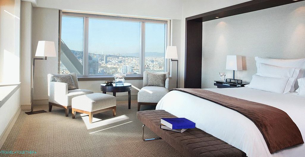 Kaj izbrati: najeti stanovanje ali rezervirati hotel v Barceloni?