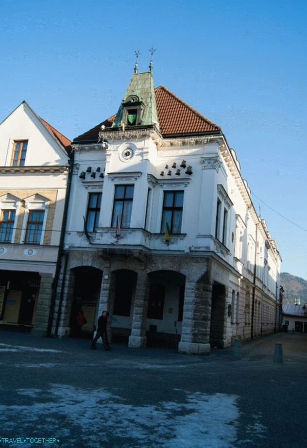 Mestna hiša