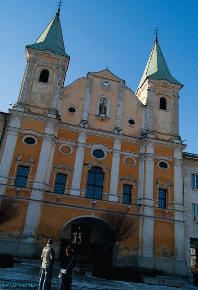 Cerkev sv. Apostolov Petra in Pavla